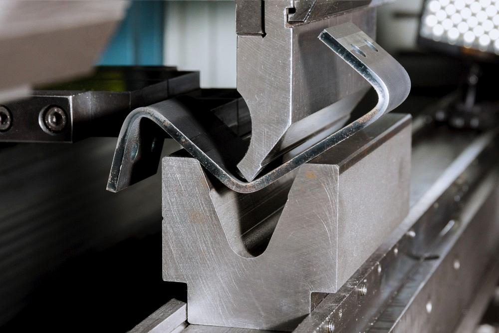 How to Calculate Press Brake Tonnage for Different Materials (MS SS Aluminium)